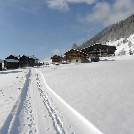 Hotel Restaurant Walliser Sonne Reckingen Exterior photo